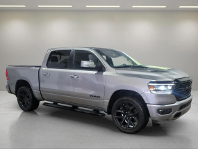 Dodge RAM 1500 V8 5.7L HEMI SPORT - 2022 - Crew Cab - CarPlay - Ecran 12" - Toit panoramique