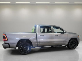 Dodge RAM 1500 V8 5.7L HEMI SPORT - 2022 - Crew Cab - CarPlay - Ecran 12" - Toit panoramique