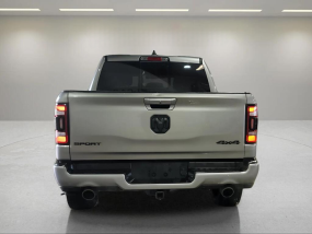 Dodge RAM 1500 V8 5.7L HEMI SPORT - 2022 - Crew Cab - CarPlay - Ecran 12" - Toit panoramique