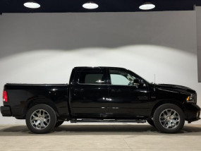 Dodge RAM 1500 V8 5.7L HEMI SPORT 2014 - Crew Cab - Toit ouvrant - 5 places
