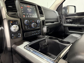 Dodge RAM 1500 V8 5.7L HEMI SPORT 2014 - Crew Cab - Toit ouvrant - 5 places