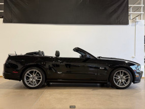 Ford Mustang V8 5.0L - Automatique - Cabriolet - BREMBO - 2014 - Seulement 29 000 KMS