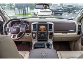 Dodge RAM 1500 V8 5.7L Hemi LARAMIE 2016 CREW CAB - RAM BOX - Chrome - DEPOT-VENTE