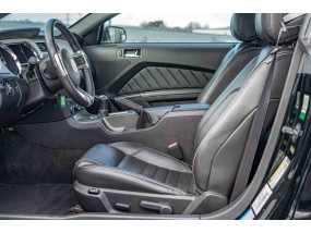 * VENDU * - Ford Mustang V6 3.7L - 2013 - Boite manuelle - MBRP - Caméra de recul