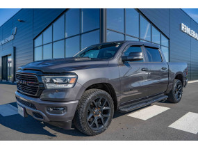 RAM 1500 V8 5.7L HEMI - 2022 - Crew Cab - CarPlay - Ecran 12" - Toit panoramique