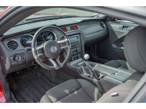 * VENDU * - Ford Mustang V6 3.7L - 2014 - Boite manuelle - MBRP - EN DEPOT-VENTE
