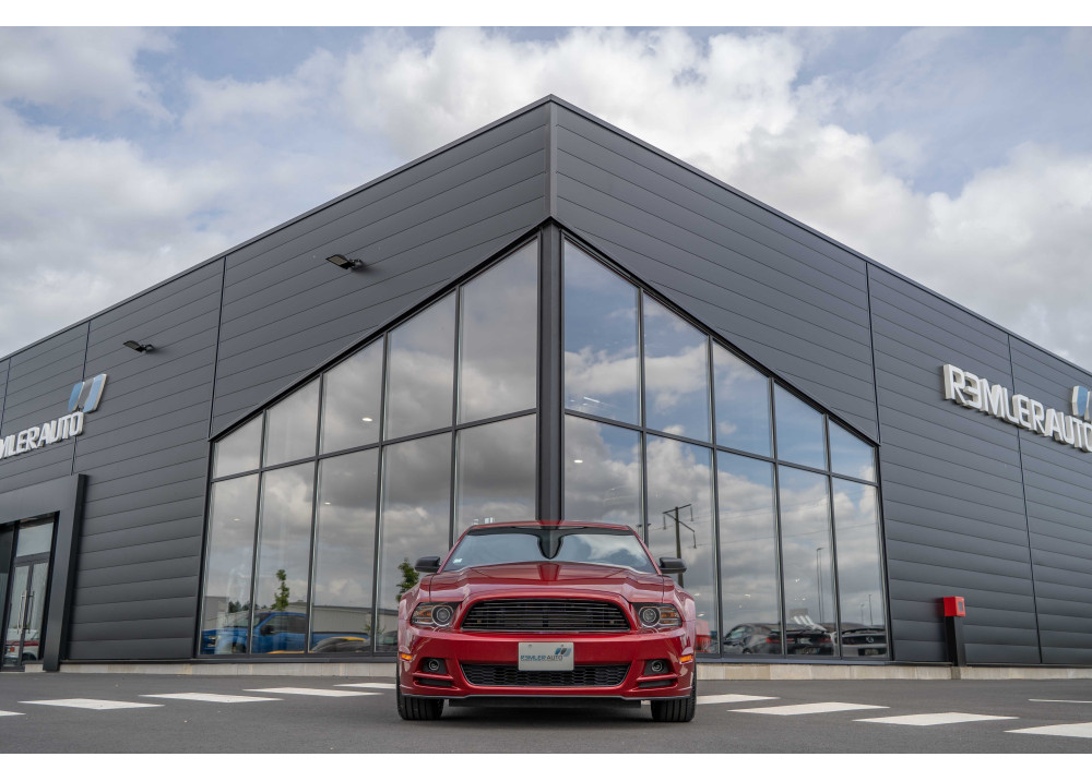 * VENDU * - Ford Mustang V6 3.7L - 2014 - Boite manuelle - MBRP - EN DEPOT-VENTE