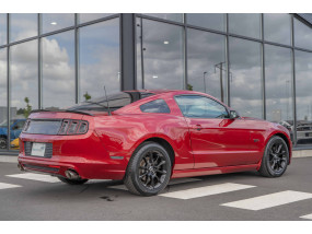 * VENDU * - Ford Mustang V6 3.7L - 2014 - Boite manuelle - MBRP - EN DEPOT-VENTE