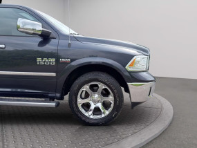 Dodge RAM 1500 V8 5.7L Hemi LARAMIE - 2016 CREW CAB - Toit ouvrant