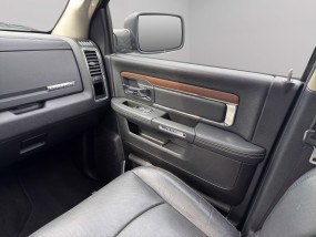 Dodge RAM 1500 V8 5.7L Hemi LARAMIE - 2016 CREW CAB - Chrome - Toit ouvrant