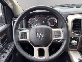 Dodge RAM 1500 V8 5.7L Hemi LARAMIE - 2016 CREW CAB - Toit ouvrant