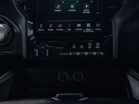 Dodge RAM 1500 V8 5.7L HEMI - 2023 - Crew Cab - Night Edition - CarPlay - Ecran 12" - Toit panoramique