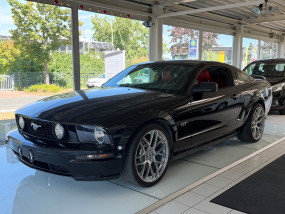 Mustang GT V8 4.6L 2005 - Automatique - Jantes 20" -...