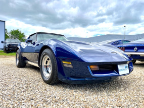 * VENDU * - Chevrolet Corvette C3 V8 351ci de 1980 - Carburateur Holley - TTOP en verre - EN FRANCE