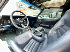 * VENDU * - Chevrolet Corvette C3 V8 351ci de 1980 - Carburateur Holley - TTOP en verre - EN FRANCE