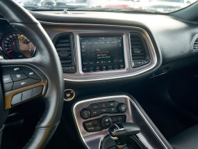 Dodge Challenger SXT PLUS V6 3.6L 2018 - Full Black - Automatique - MALUS INCLUS