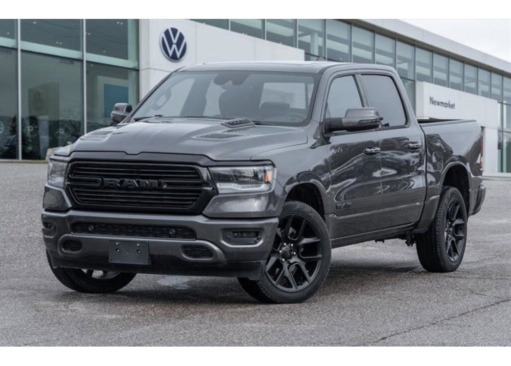Dodge RAM 1500 V8 5.7L e-torque HEMI SPORT NIGHT EDITION 2023 - Crew Cab - CarPlay - Toit panoramique
