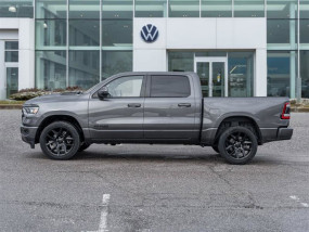 Dodge RAM 1500 V8 5.7L e-torque HEMI SPORT NIGHT EDITION 2023 - Crew Cab - CarPlay - Toit panoramique