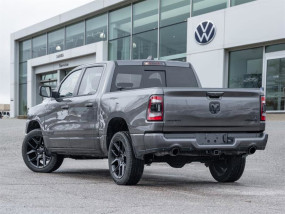 Dodge RAM 1500 V8 5.7L e-torque HEMI SPORT NIGHT EDITION 2023 - Crew Cab - CarPlay - Toit panoramique