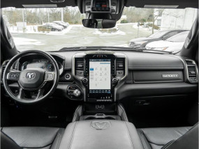 Dodge RAM 1500 V8 5.7L e-torque HEMI SPORT NIGHT EDITION 2023 - Crew Cab - CarPlay - Toit panoramique