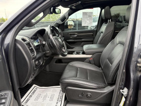 Dodge RAM 1500 V8 5.7L HEMI SPORT Night Edition - 2020 - Crew Cab - CarPlay - Ecran 12" - Toit panoramique