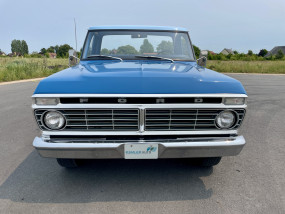* VENDU * - Ford F250 V8 360 CI de 1973 avec seulement 73...