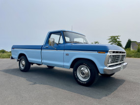 * VENDU * - Ford F250 V8 360 CI de 1973 avec seulement 73 700 Miles d'origine