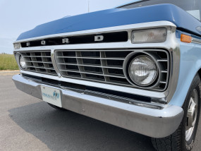 * VENDU * - Ford F250 V8 360 CI de 1973 avec seulement 73 700 Miles d'origine