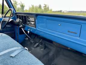 * VENDU * - Ford F250 V8 360 CI de 1973 avec seulement 73 700 Miles d'origine