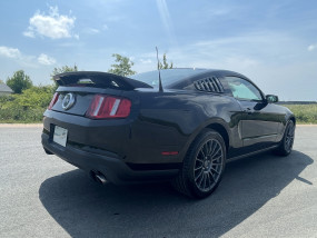 * VENDUE * - Mustang GT V8 5.0L - Boite mécanique - 2011 - Seulement 41 200 KMS