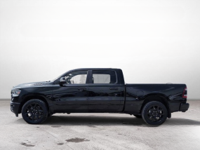Dodge RAM 1500 V8 5.7L HEMI SPORT Night Edition - 2021 - Crew Cab - CarPlay - Ecran 12" - Toit panoramique
