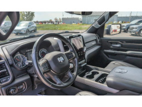 Dodge RAM 1500 V8 5.7L HEMI SPORT Night Edition - 2021 - Crew Cab - CarPlay - Ecran 12" - Toit panoramique