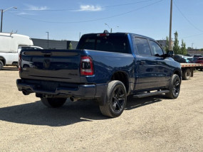 Dodge RAM 1500 V8 5.7L HEMI SPORT - 2022 - Crew Cab - CarPlay - Ecran 12" - Toit panoramique